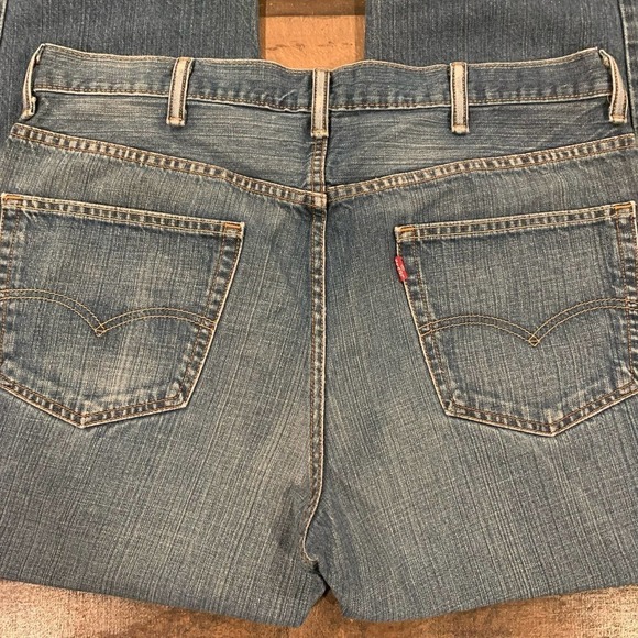 Levi’s 550 Relaxed Tapered Fit Jeans - Picture 7 of 8